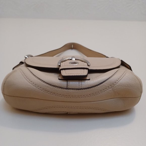 Coach Vintage Small Flap Hobo Shoulder Bag F10909 - Picture 5 of 11